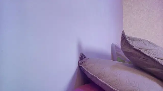 Snapshot of Amy_wats0n chatting on December 3, 2025, 7:02 pm Amy wats0n online show from December 3, 2025, 7:02 pm