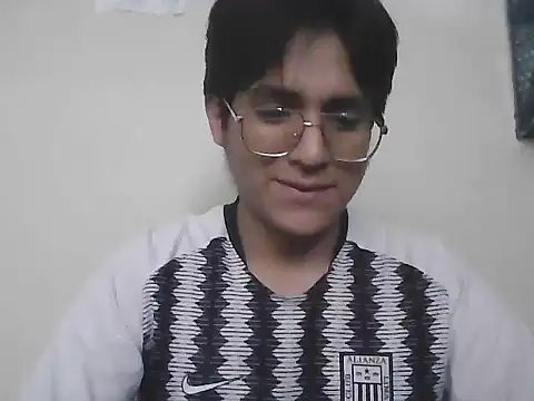 Snapshot of HardDick2 chatting on June 28, 2026, 3:40 pm HardDick2 online show from June 28, 2026, 3:40 pm