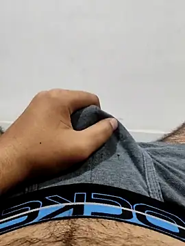 themostnaughtiestguyy online show from March 9, 2025, 5:28 pm