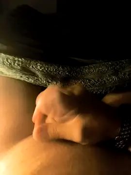 mirrowhot online show from April 29, 2026, 10:49 pm