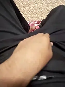 black cobra70 online show from September 19, 2025, 7:12 am