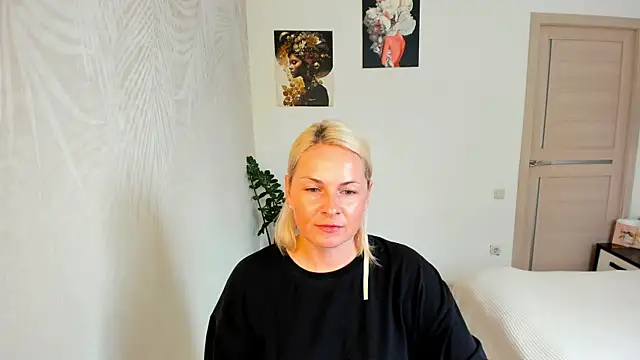 Snapshot of Alicee_Gracee chatting on July 27, 2026, 9:27 am Alicee Gracee online show from July 27, 2026, 9:27 am