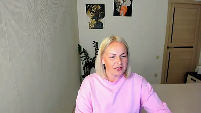 Snapshot of Alicee_Gracee chatting on June 30, 2026, 7:36 pm Alicee Gracee online show from June 30, 2026, 7:36 pm