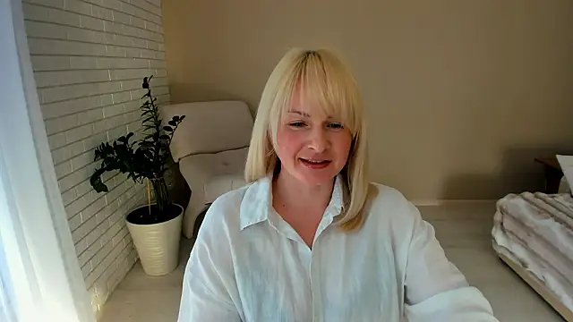 Alicee Gracee online show from February 21, 2026, 12:18 pm