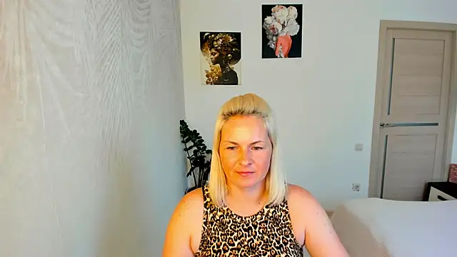 Snapshot of Alicee_Gracee chatting on August 2, 2026, 9:18 am Alicee Gracee online show from August 2, 2026, 9:18 am