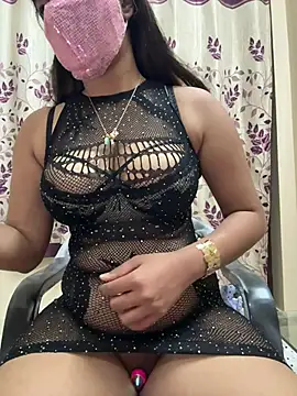 ScarletAss online show from July 25, 2026, 1:28 pm