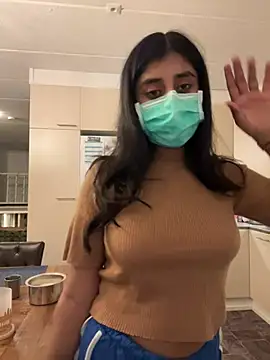 Snapshot of ScarletAss chatting on January 10, 2025, 5:02 pm ScarletAss online show from January 10, 2025, 5:02 pm