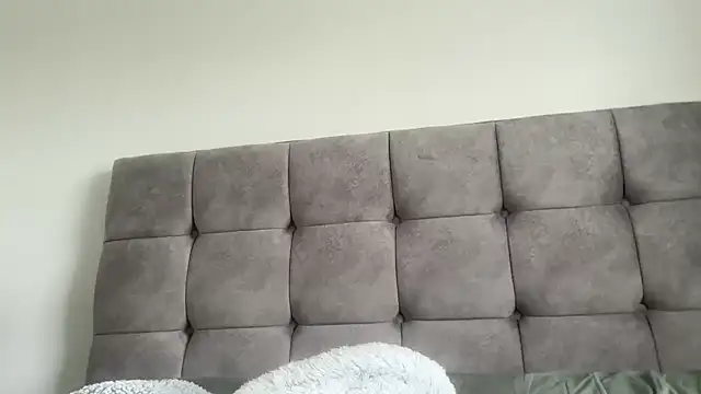 LustfulLuna  online show from March 14, 2026, 11:38 am