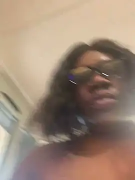 Snapshot of bonbonaumiel chatting on January 5, 2025, 10:10 am bonbonaumiel online show from January 5, 2025, 10:10 am