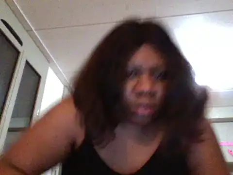 Snapshot of bonbonaumiel chatting on December 29, 2024, 12:41 am bonbonaumiel online show from December 29, 2024, 12:41 am