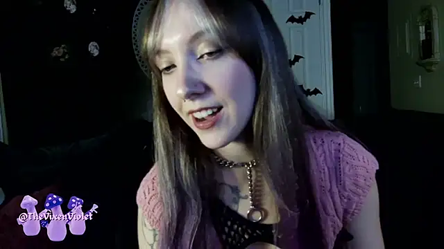 thevixenviolet online show from November 13, 2025, 1:31 am