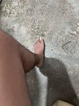 Rahulroy96 online show from January 25, 2025, 5:18 am