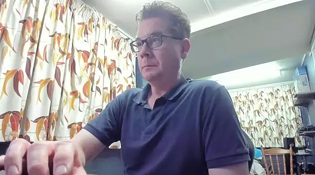 tilobinder online show from January 3, 2025, 1:24 pm