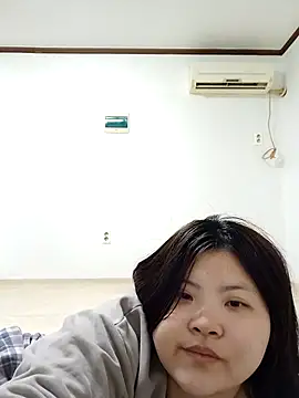 Snapshot of hello098712 chatting on March 18, 2025, 8:17 am hello098712 online show from March 18, 2025, 8:17 am