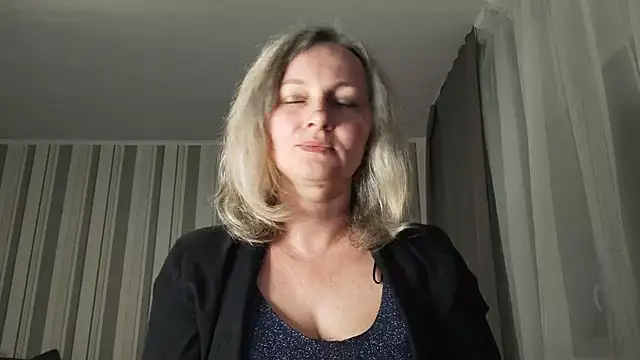 EdithManning online show from March 13, 2026, 6:13 pm