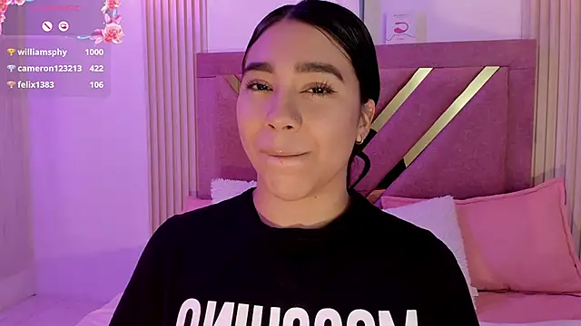 Snapshot of Sofi_booty chatting on February 5, 2025, 11:39 pm Sofi booty online show from February 5, 2025, 11:39 pm