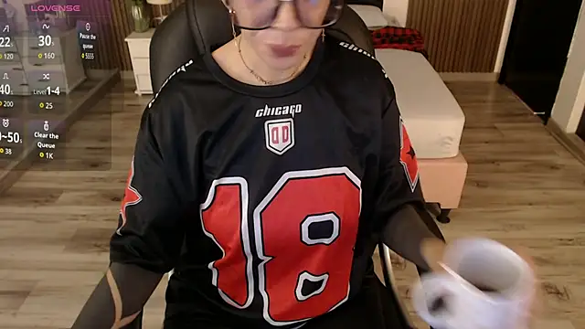 Sam mansson66 online show from November 18, 2025, 3:15 pm