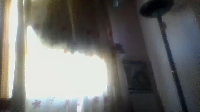 Snapshot of frankie7inch chatting on June 14, 2026, 2:29 pm frankie7inch online show from June 14, 2026, 2:29 pm