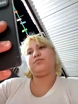 iDogrose21 online show from December 14, 2025, 2:40 am