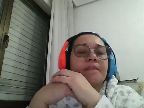 gaby0075 online show from December 13, 2024, 11:06 pm