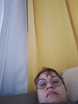 gaby0075 online show from December 3, 2024, 2:33 pm