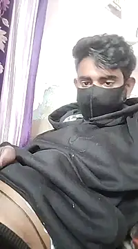 Snapshot of piyush_7inch chatting on January 14, 2025, 7:38 am piyush 7inch online show from January 14, 2025, 7:38 am