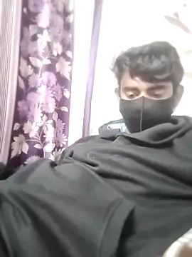 Snapshot of piyush_7inch chatting on January 13, 2025, 7:43 am piyush 7inch online show from January 13, 2025, 7:43 am