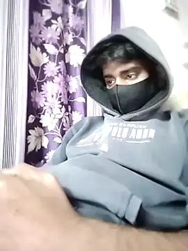 Snapshot of piyush_7inch chatting on December 11, 2024, 4:20 pm piyush 7inch online show from December 11, 2024, 4:20 pm