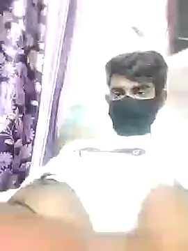 Snapshot of piyush_7inch chatting on January 19, 2025, 12:39 pm piyush 7inch online show from January 19, 2025, 12:39 pm