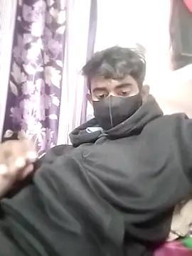 Snapshot of piyush_7inch chatting on January 1, 2025, 3:46 pm piyush 7inch online show from January 1, 2025, 3:46 pm
