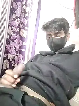 Snapshot of piyush_7inch chatting on January 2, 2025, 4:13 pm piyush 7inch online show from January 2, 2025, 4:13 pm