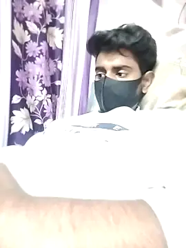 Snapshot of piyush_7inch chatting on December 13, 2024, 3:32 pm piyush 7inch online show from December 13, 2024, 3:32 pm