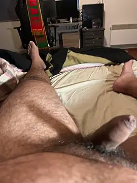 Snapshot of Miguel_zv chatting on October 1, 2025, 11:08 pm Miguel zv online show from October 1, 2025, 11:08 pm