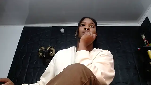 Hanna Fox 69 online show from April 7, 2026, 6:59 am