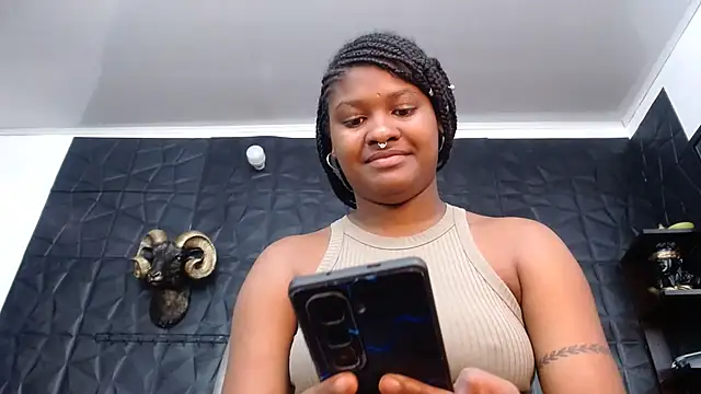 Hanna Fox 69 online show from October 23, 2025, 12:04 pm