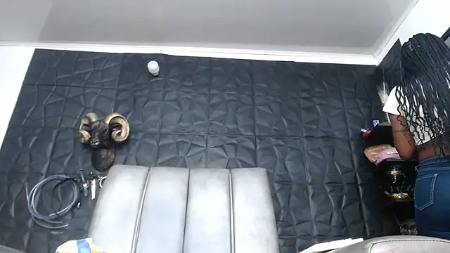 Hanna Fox 69 online show from April 14, 2026, 9:03 am