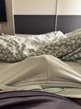 Snapshot of Tim67_12 chatting on March 31, 2026, 9:44 am Tim67 12 online show from March 31, 2026, 9:44 am
