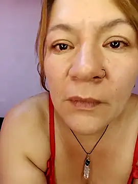 Snapshot of Skylar-Vox- chatting on March 10, 2025, 7:29 pm Skylar-Vox- online show from March 10, 2025, 7:29 pm