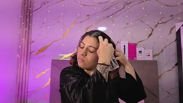 agatha 97  online show from April 18, 2026, 3:03 pm