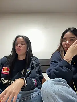 Snapshot of daniniescobarr chatting on March 3, 2026, 9:33 pm daniniescobarr online show from March 3, 2026, 9:33 pm