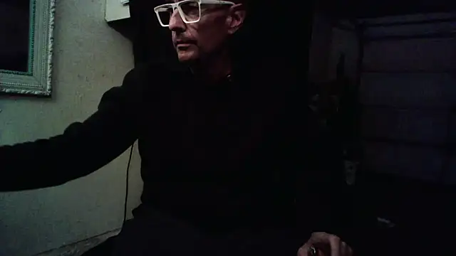 Snapshot of Pumpndeep chatting on September 19, 2025, 9:24 am Pumpndeep online show from September 19, 2025, 9:24 am