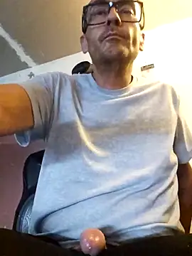 Snapshot of Pumpndeep chatting on October 23, 2025, 9:02 pm Pumpndeep online show from October 23, 2025, 9:02 pm