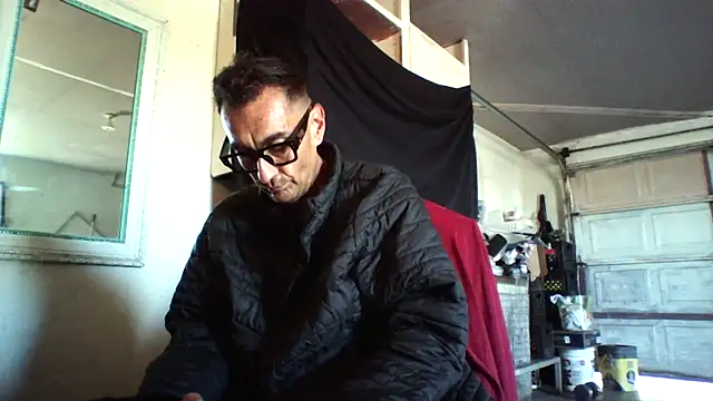 Snapshot of Pumpndeep chatting on October 1, 2025, 5:39 pm Pumpndeep online show from October 1, 2025, 5:39 pm
