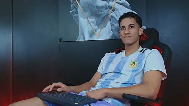 JakeMoxley online show from September 12, 2025, 12:49 pm