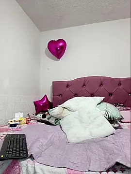 Melinaa-sex online show from December 4, 2025, 10:14 am