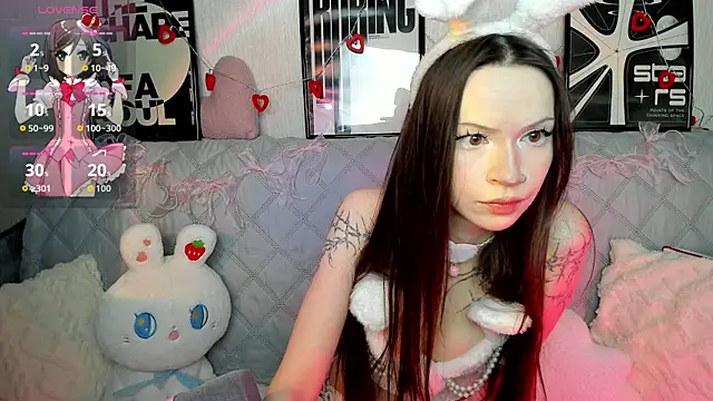 KittiMissi online show from April 4, 2026, 3:07 pm