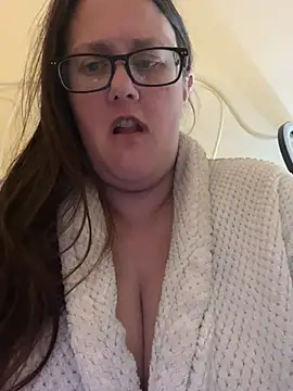 Snapshot of Foxy_Evie40XO chatting on March 4, 2025, 9:32 pm Foxy Evie40XO online show from March 4, 2025, 9:32 pm