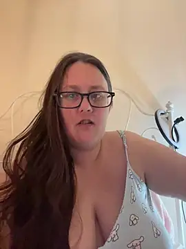 Snapshot of Foxy_Evie40XO chatting on February 23, 2025, 6:45 pm Foxy Evie40XO online show from February 23, 2025, 6:45 pm