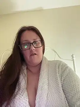 Snapshot of Foxy_Evie40XO chatting on December 22, 2024, 6:04 pm Foxy Evie40XO online show from December 22, 2024, 6:04 pm