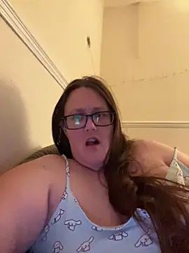 Snapshot of Foxy_Evie40XO chatting on February 26, 2025, 11:30 pm Foxy Evie40XO online show from February 26, 2025, 11:30 pm